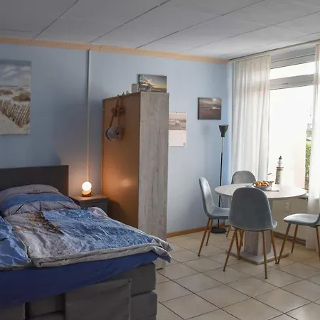 Delphinkoje Kniedler 3-0-6 - Ifa * Kellenhusen